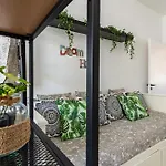 Oasis - Cosy In Apartment Larnaca